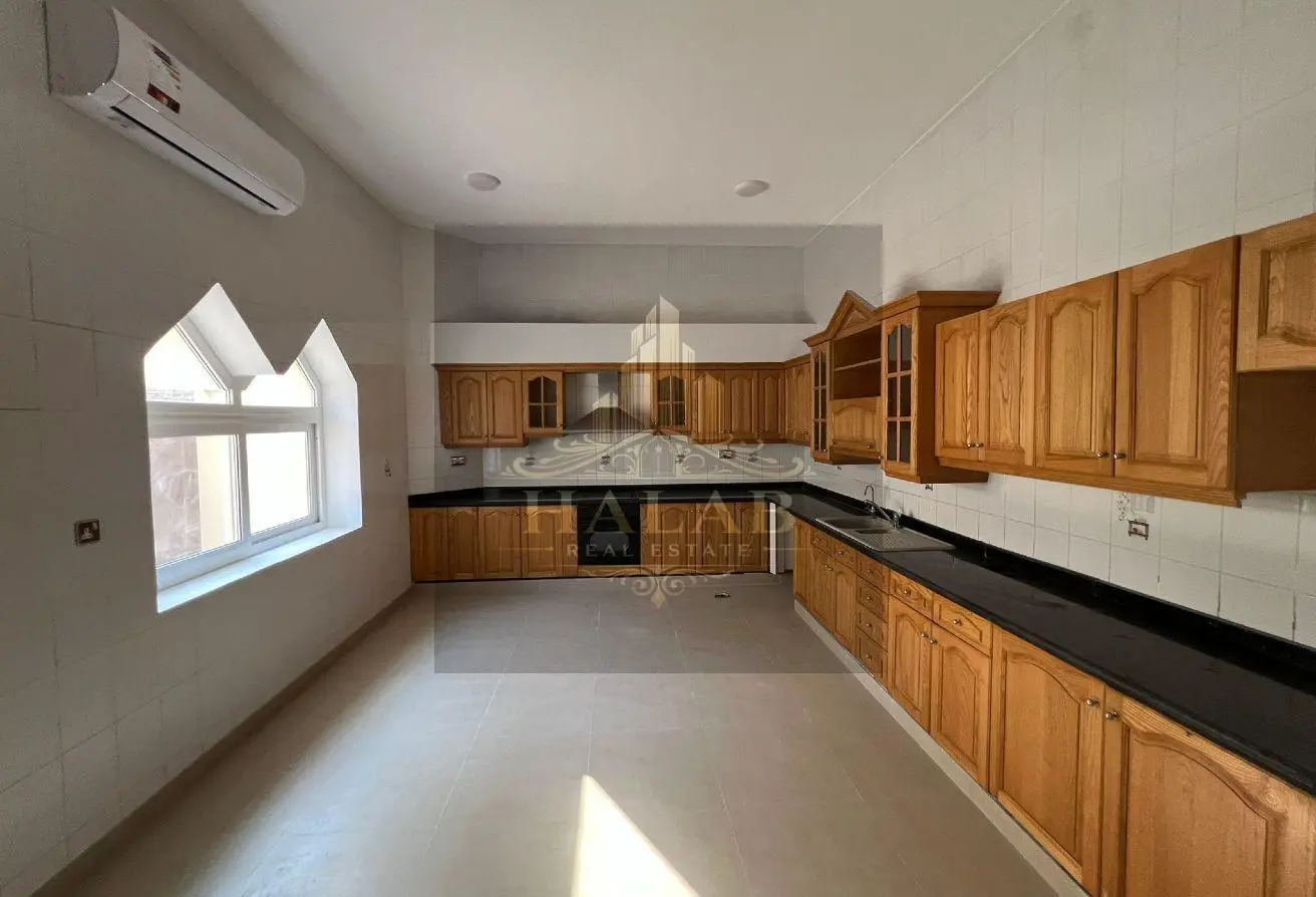 AMAZING VILLA IN DAFNA WITH BORIVATE GARDEN