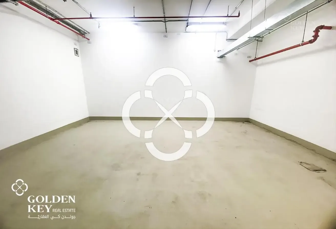 General Store | 136 SQM | Prime Location