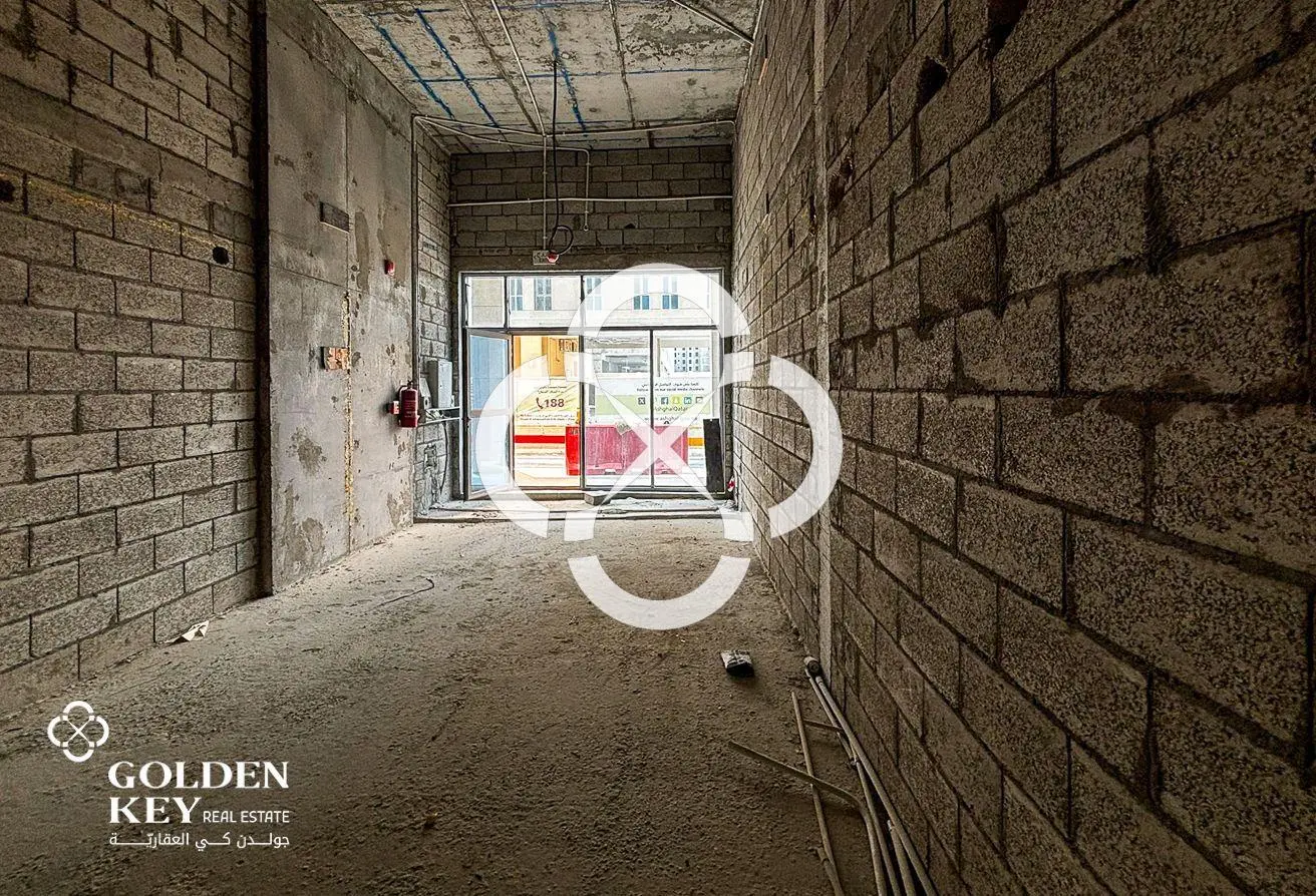 High-Exposure Commercial Space | 3 Months Free