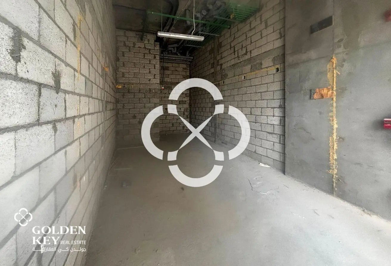 High-Exposure Commercial Space | 3 Months Free