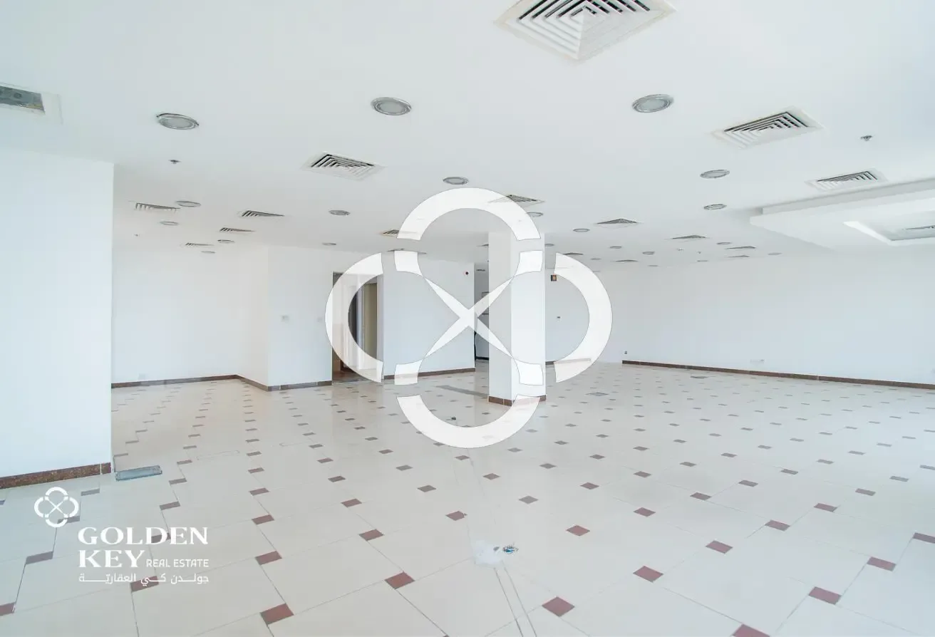 Modern Office Space in Umm Ghuwailina | 146 SQM