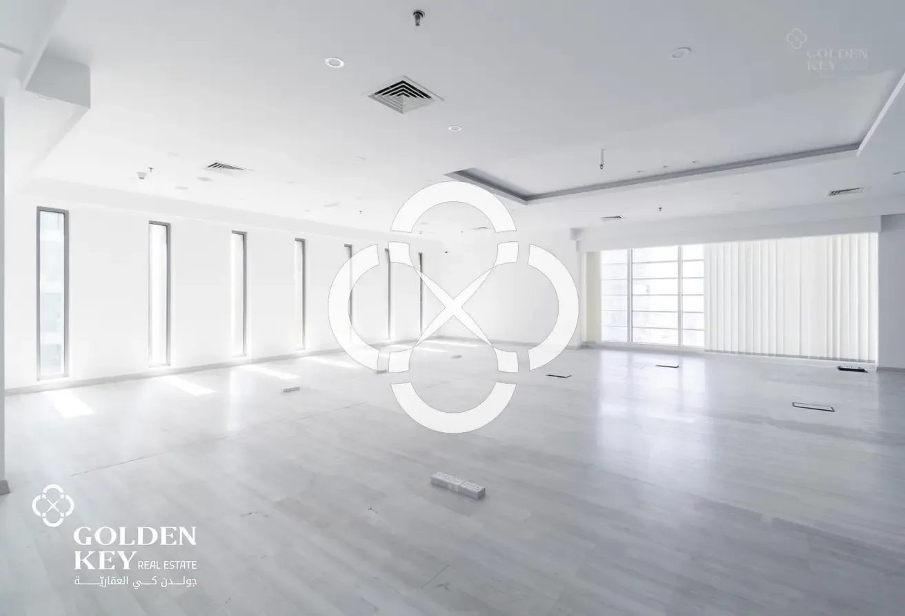 Large Office Space | Sunfilled | Great Tower