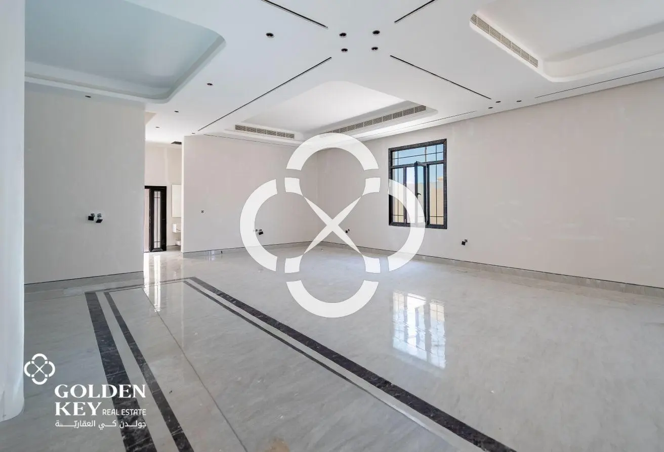 Grand 7BR Villa | Hotel-Style Luxury Finishes