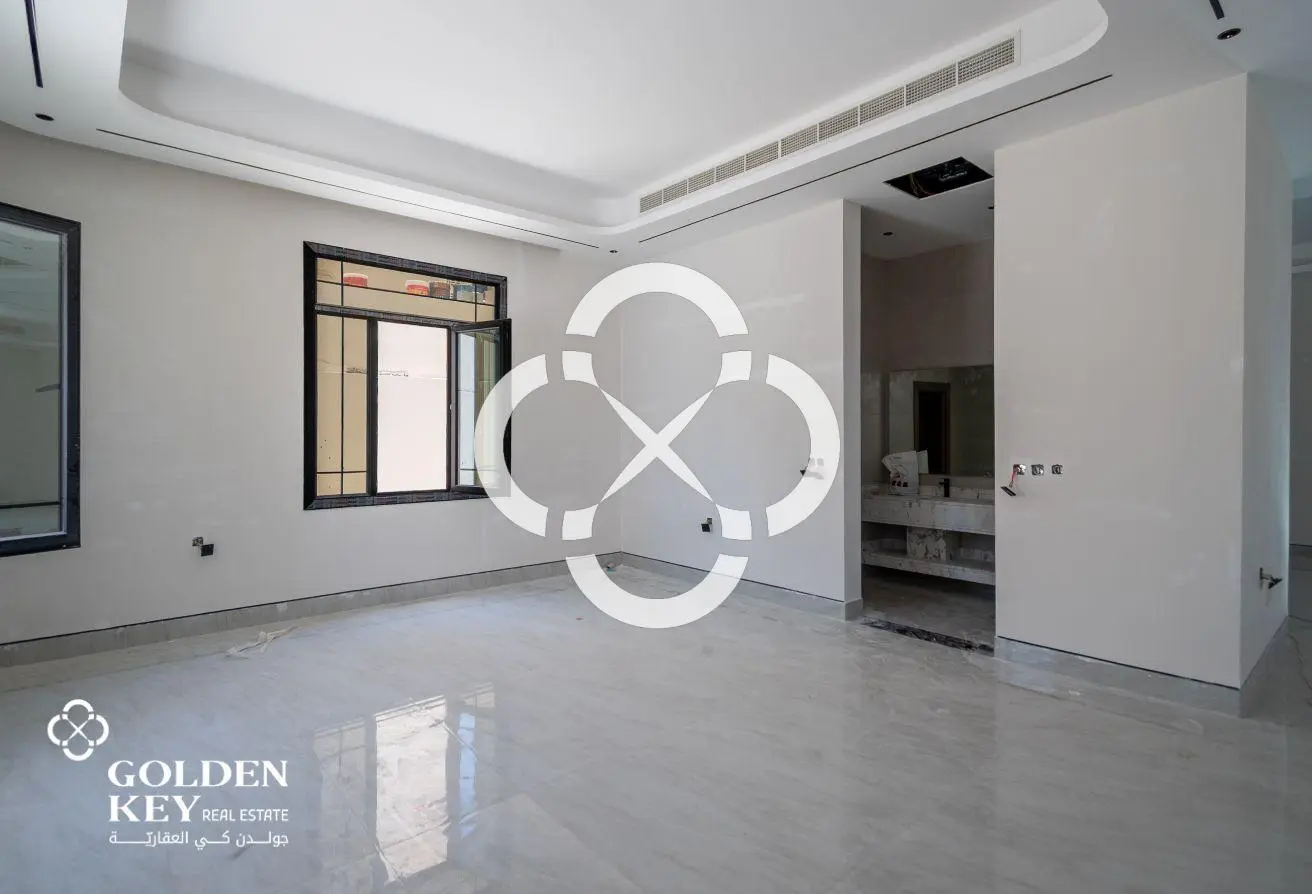 Grand 7BR Villa | Hotel-Style Luxury Finishes