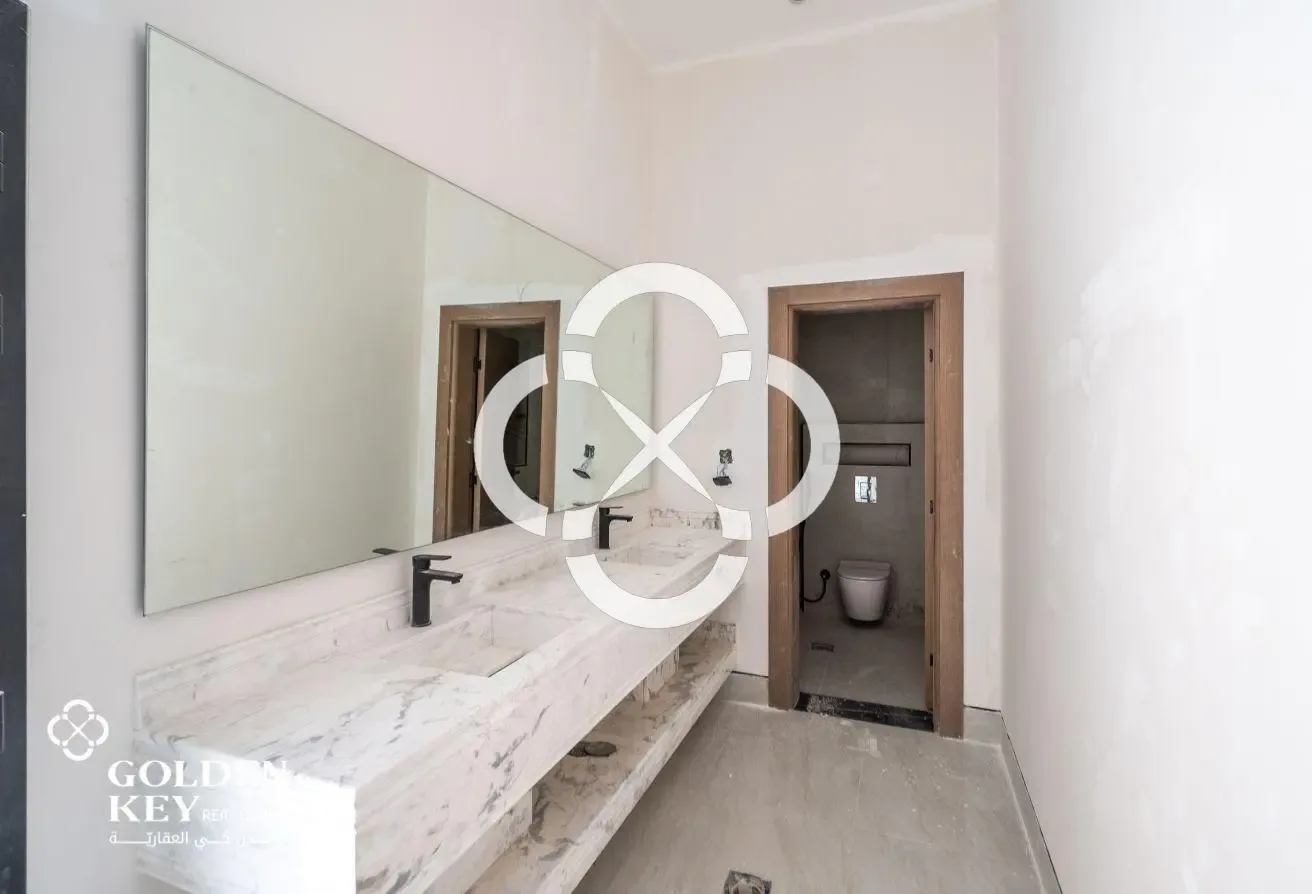 Grand 7BR Villa | Hotel-Style Luxury Finishes