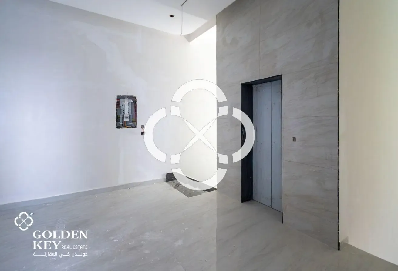 Grand 7BR Villa | Hotel-Style Luxury Finishes