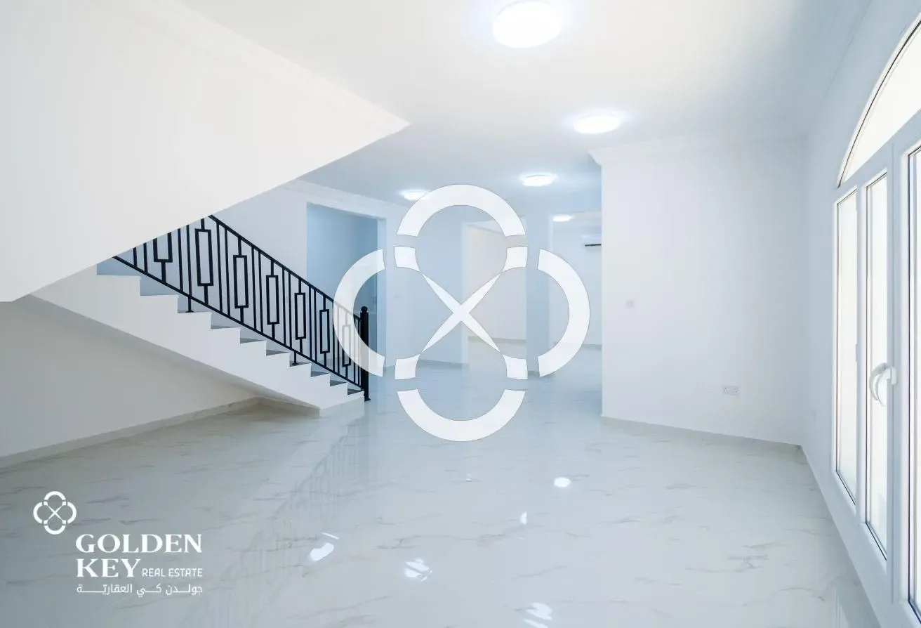 UF | Fully Renovated Villa 5BR+Maid | Old Airport