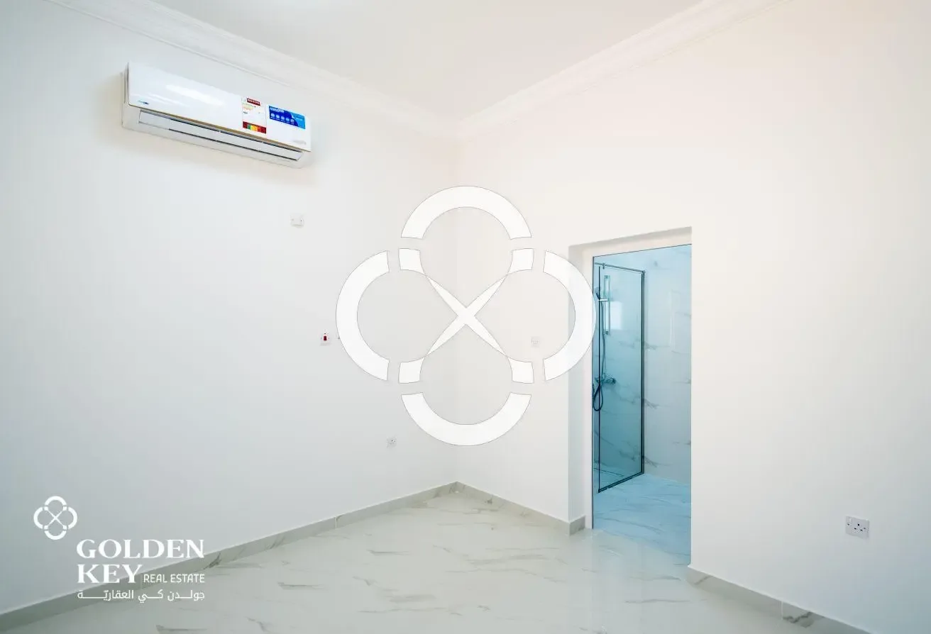 UF | Fully Renovated Villa 5BR+Maid | Old Airport
