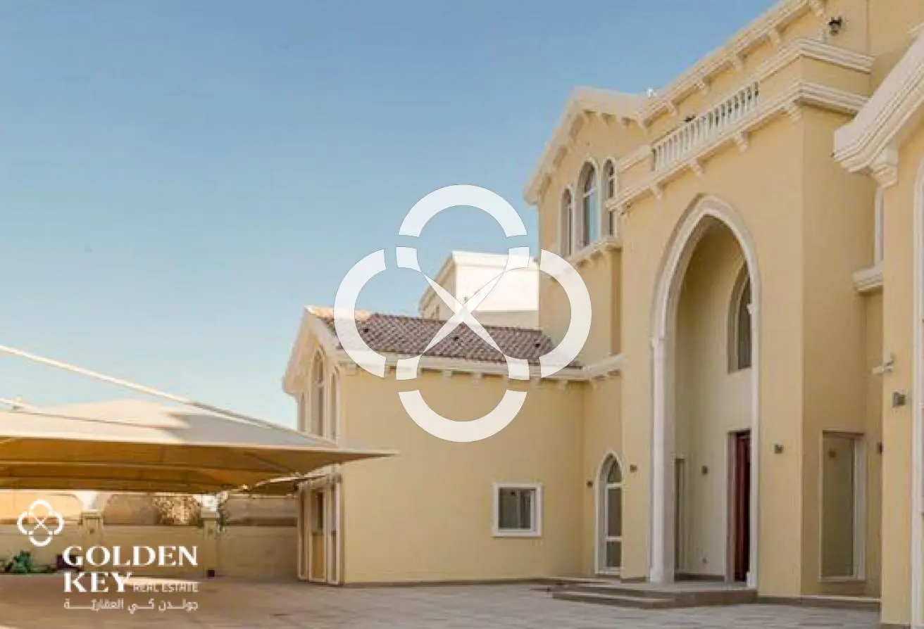 Luxury 5BR Villa with Private Pool | Beach Access