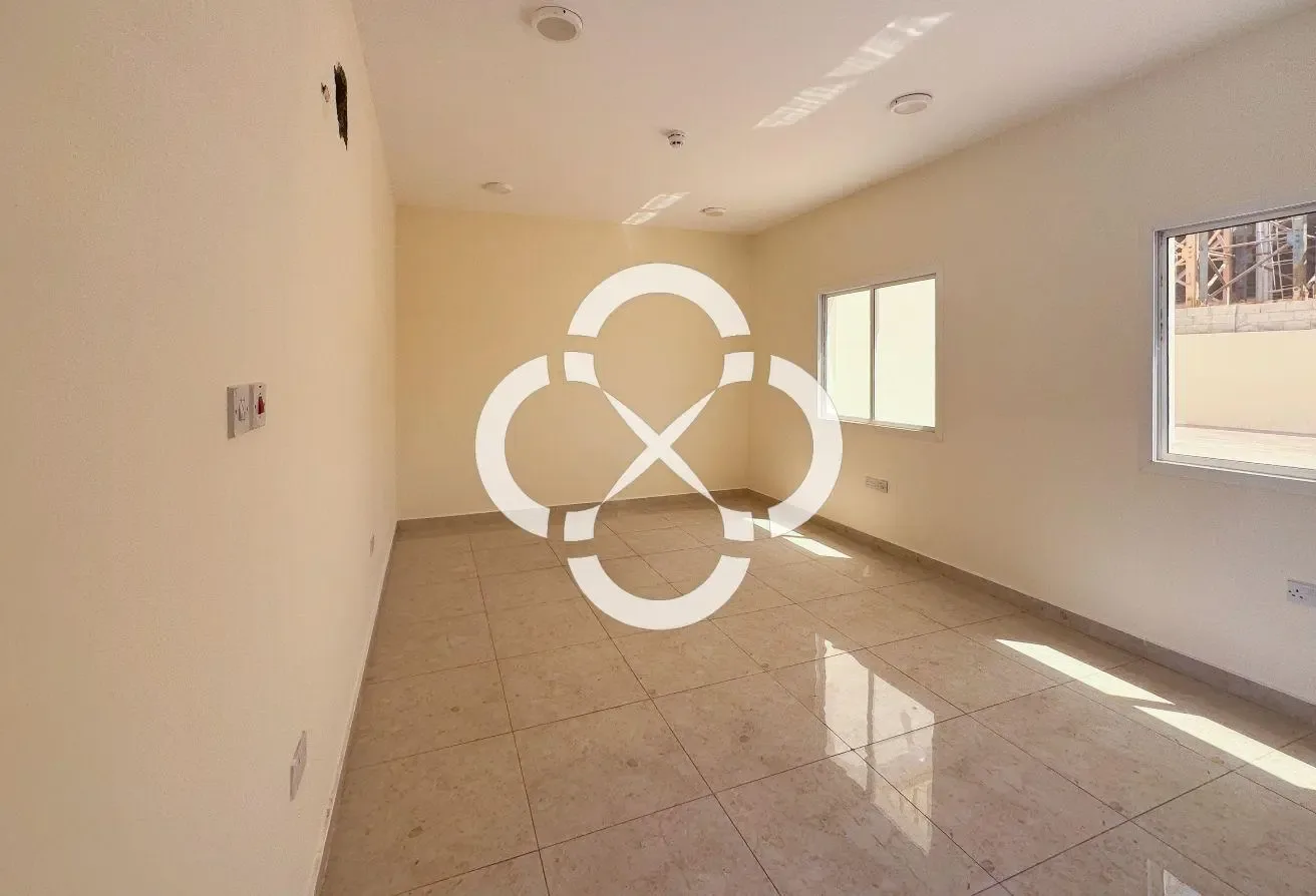 Logistic Warehouse | 5100 SQM | Birkat Al Awamer