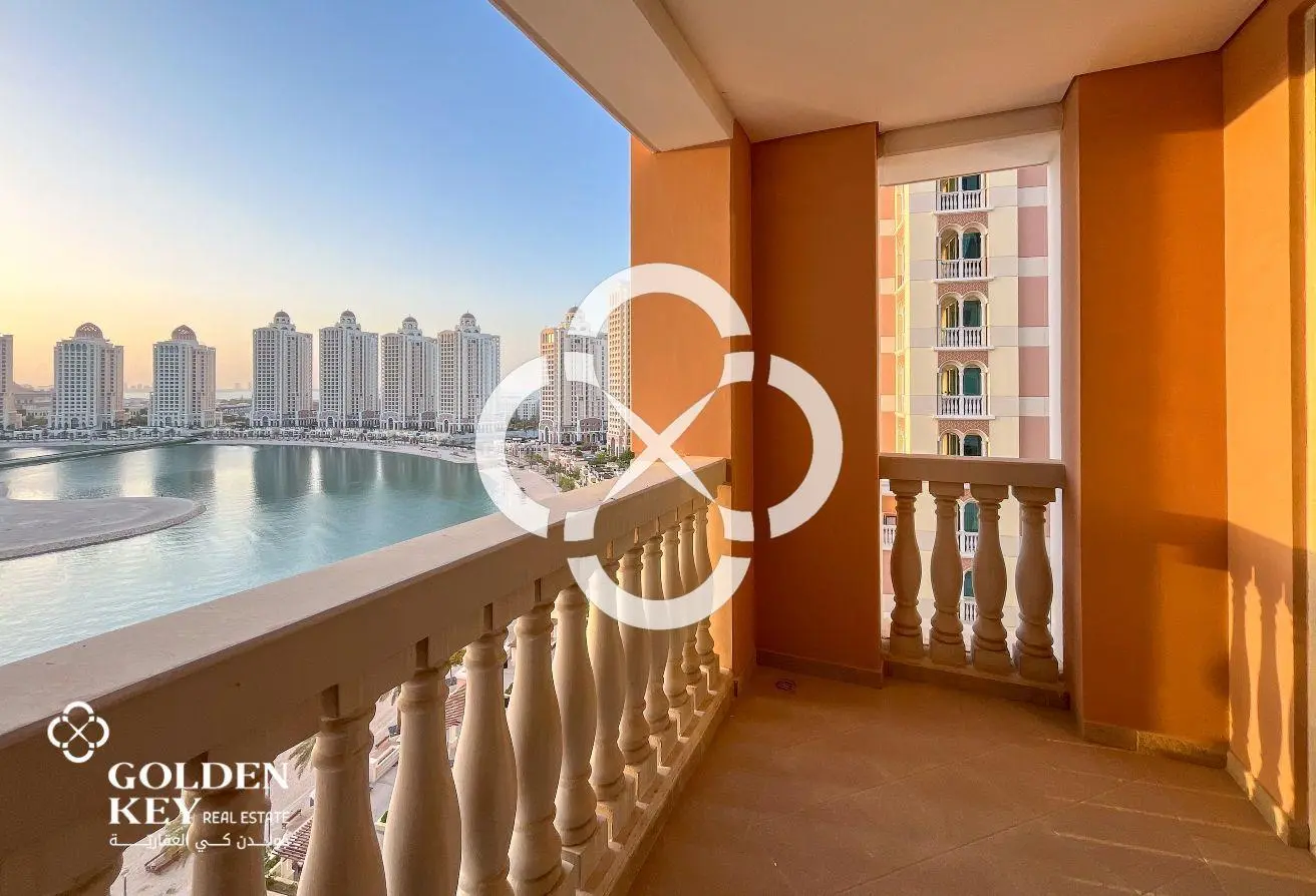 Luxury 2BR with Balcony & Stunning Sea View