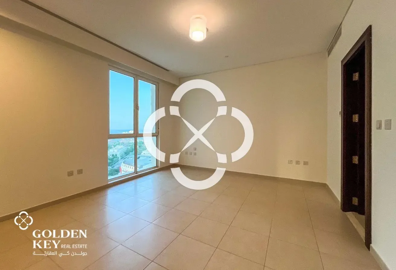 Luxury 2BR with Balcony & Stunning Sea View