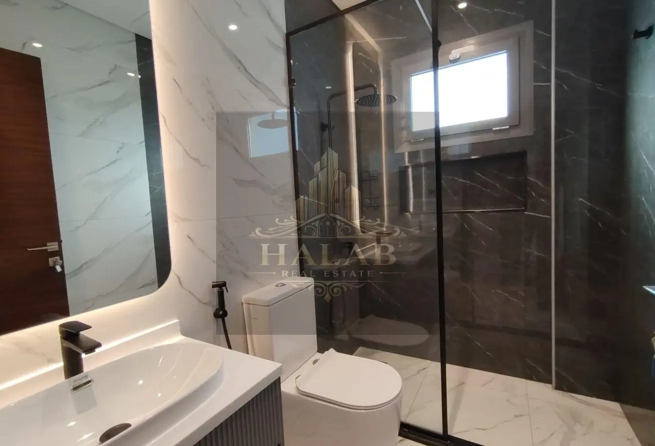 Luxury 2BR Fully Furnished | Aspire Zone