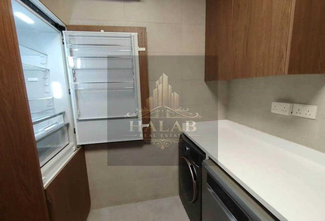 Luxury 2BR Fully Furnished | Aspire Zone