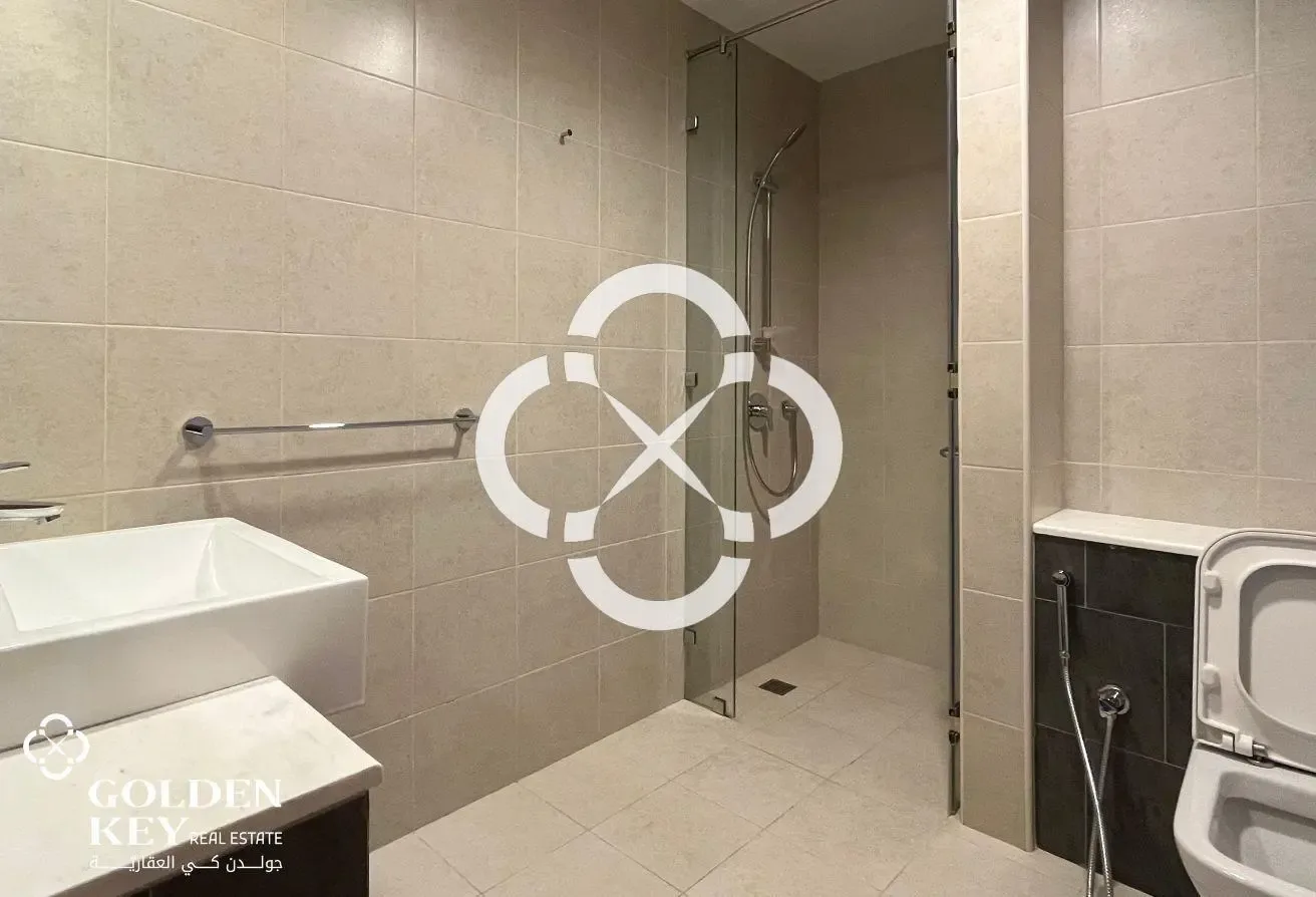 Bills Included | FF - 2BR with Stunning Sea View