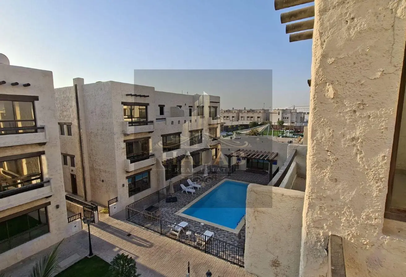 AMAZING 1 BHK FF IN A COMPOUND WITH BALCONY