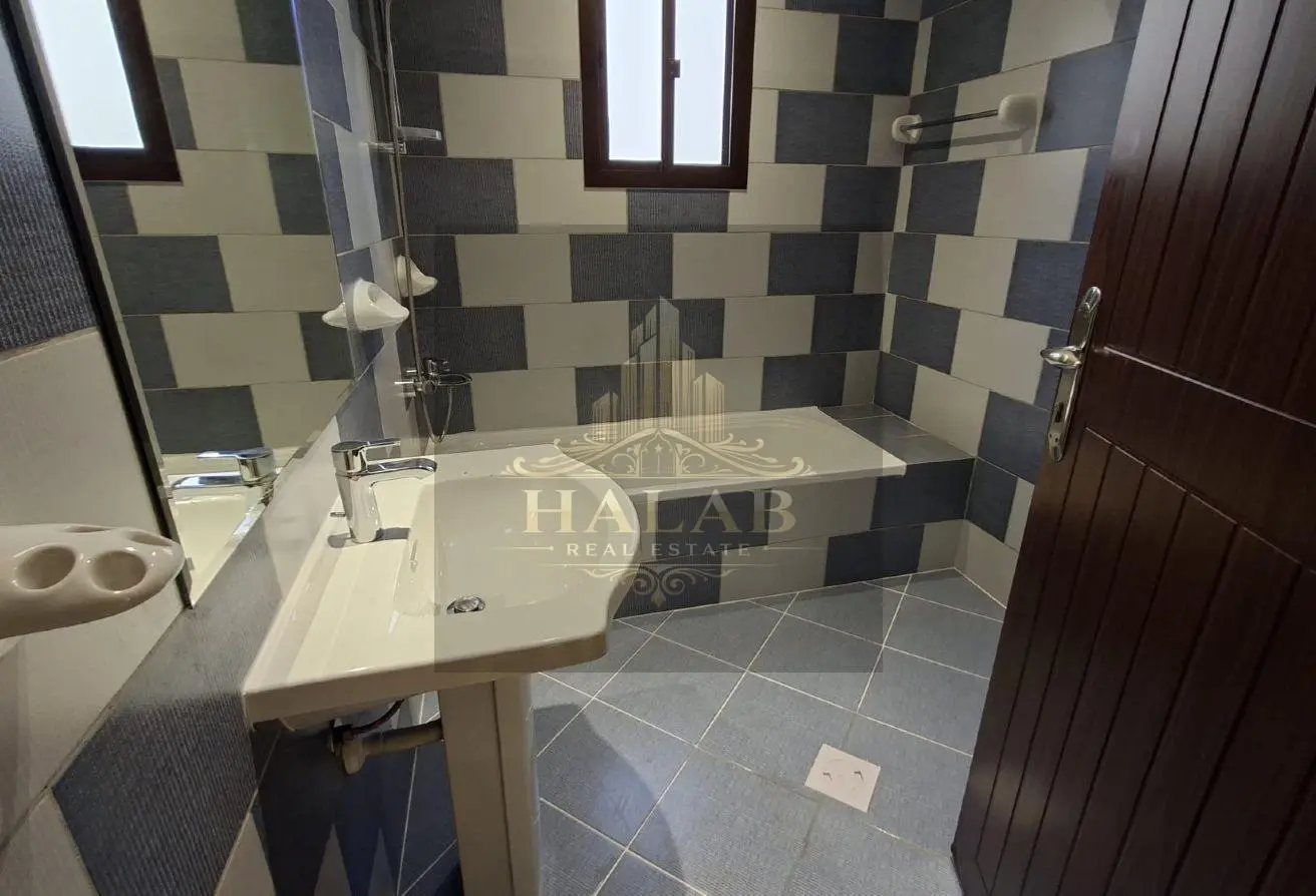 AMAZING 1 BHK FF IN A COMPOUND WITH BALCONY