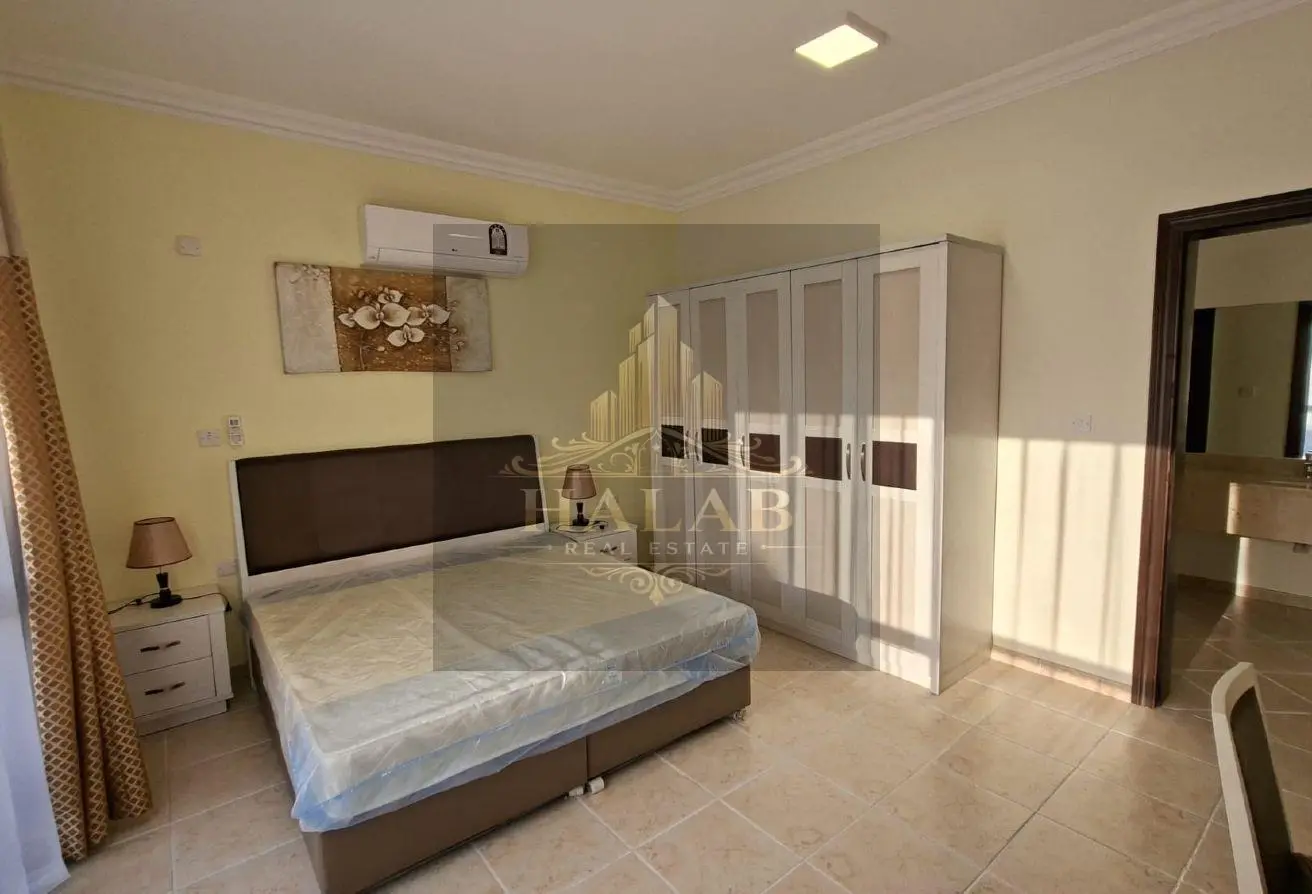 AMAZING 1 BHK FF IN A COMPOUND WITH BALCONY