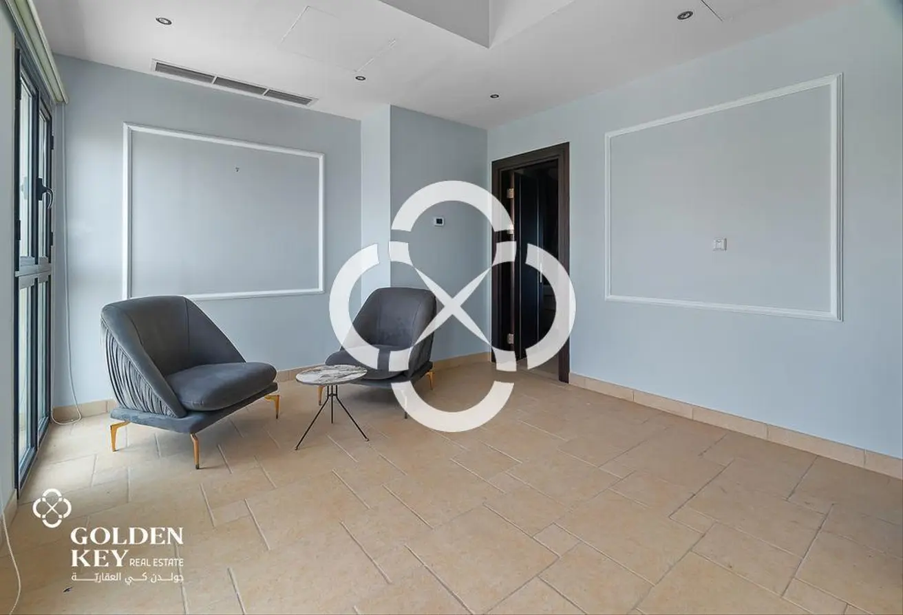 Elegant 4BR+Maid | Duplex | Beach Access | Q Quartier