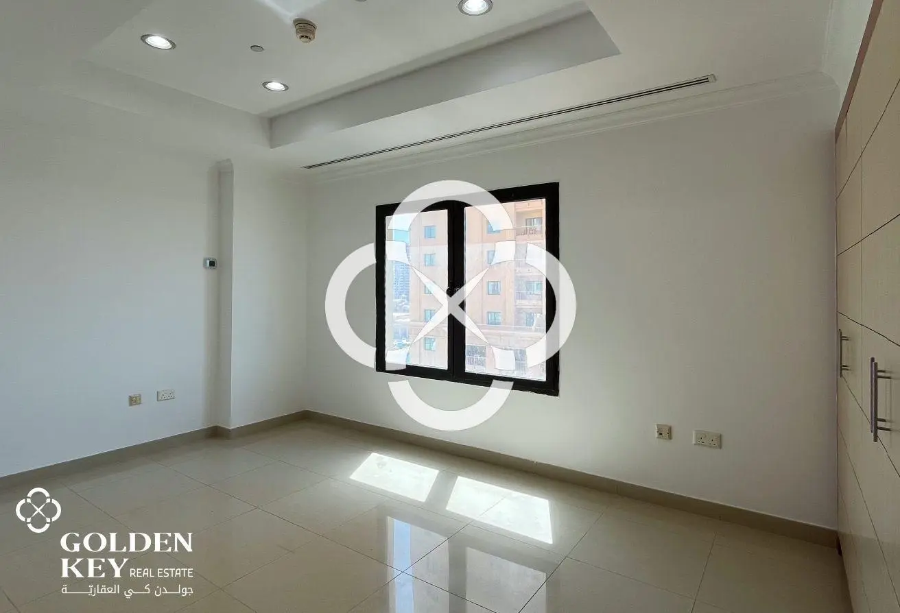 3BR+Maid w/ Balcony and Sea View in Porto Arabia