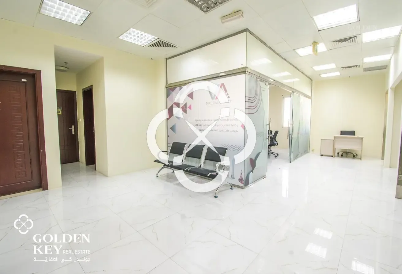 Exclusive office for rent | 105 SQM |AL Muntazah