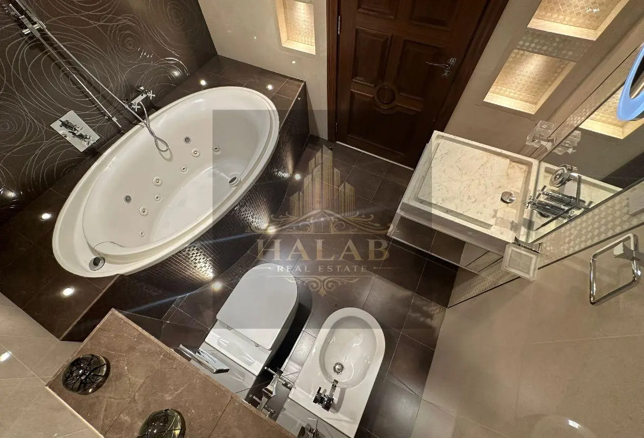 Sea View Luxury Apartment Inclusive Bills