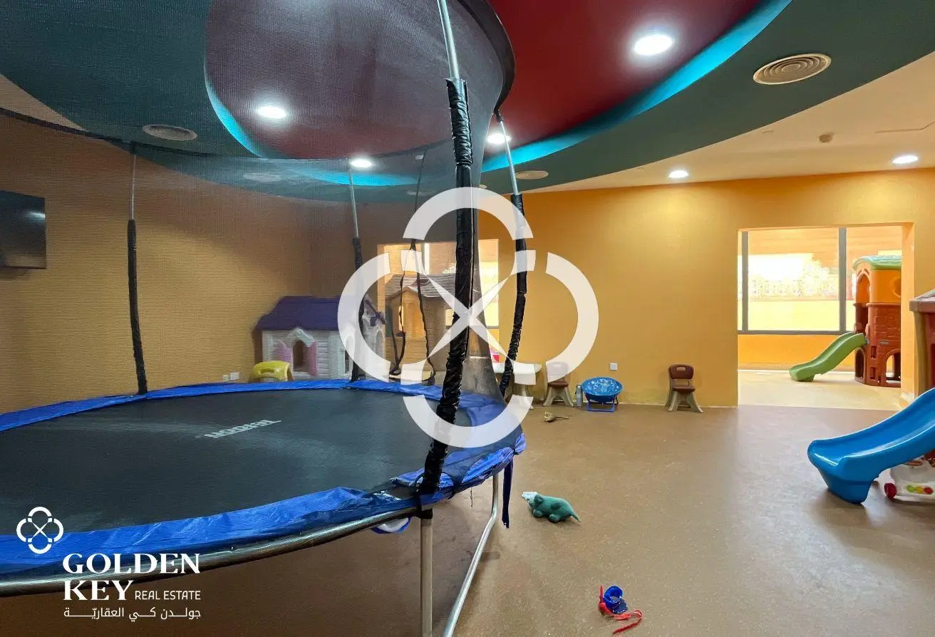 SF - 3BR+Maid with Sea View in Porto Arabia - view 3