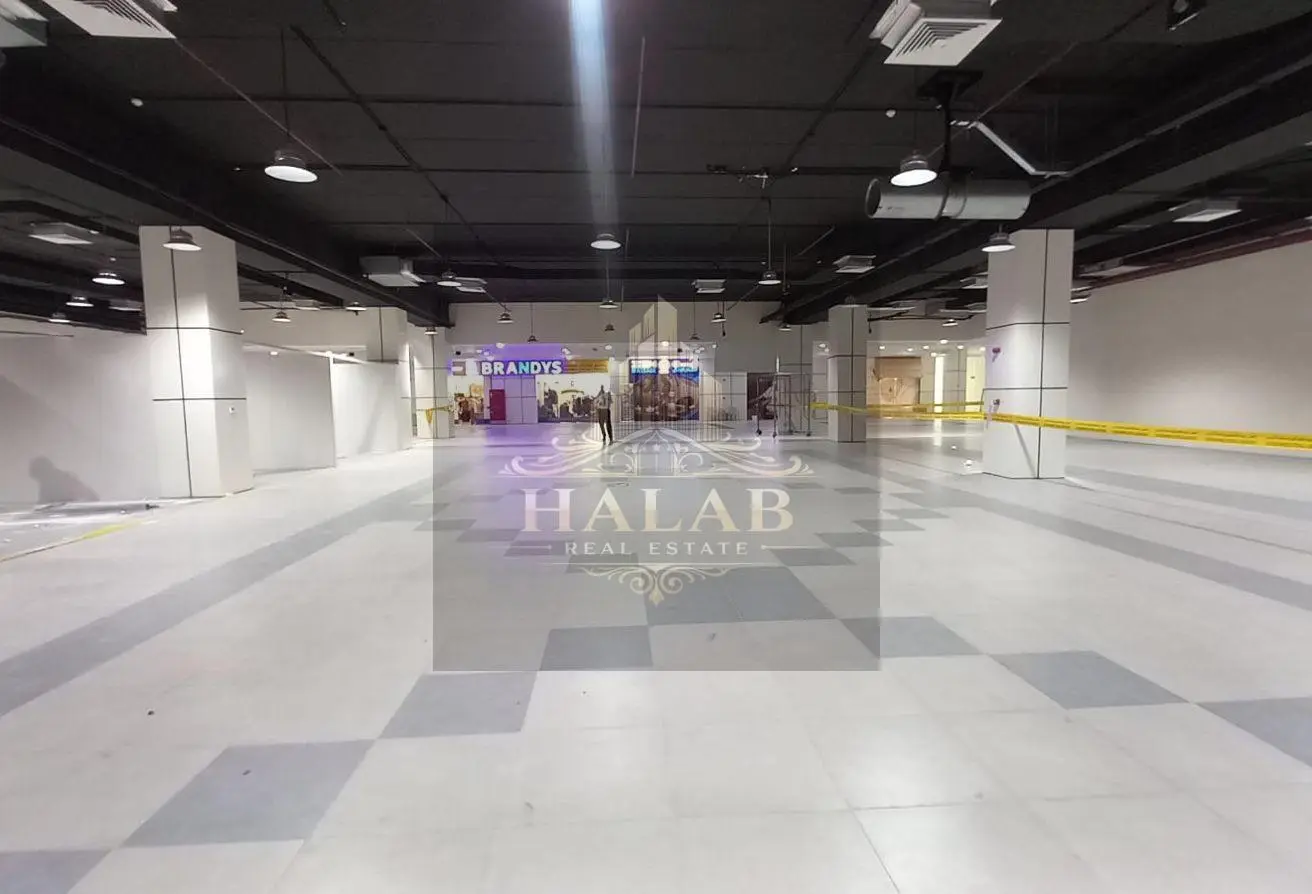 Commercial shops for rent inside The Square Mall i