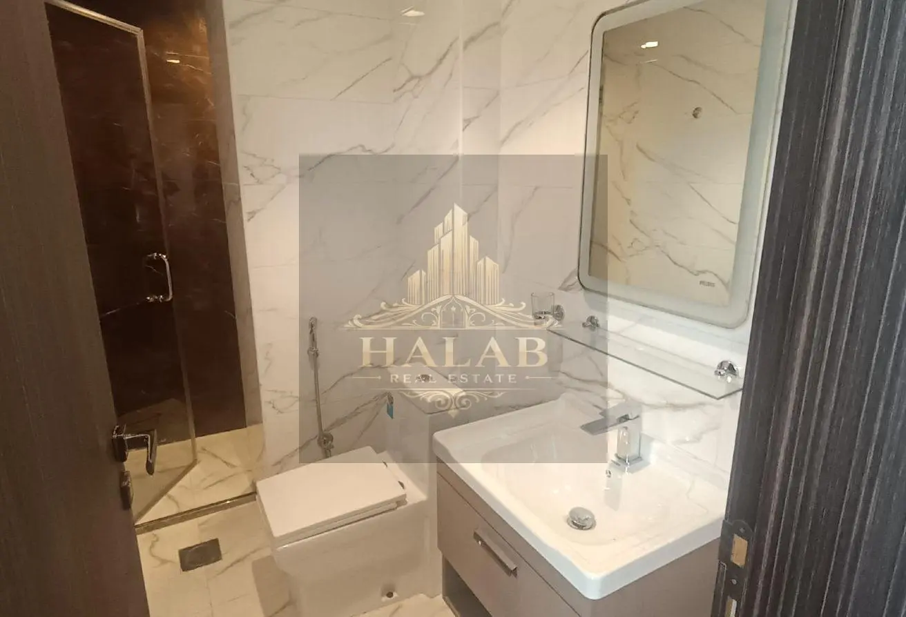 INCLUDED BILLS 3 BHK IN GIARDINO PEARL SEMI F