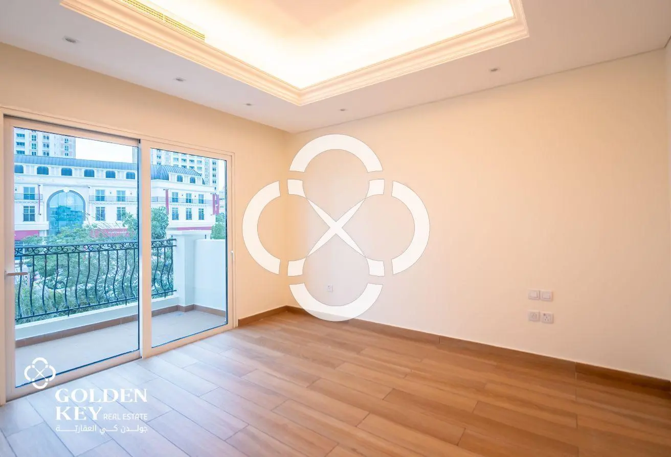 Spacious 6BR Villa | No Commission | Ready to Move