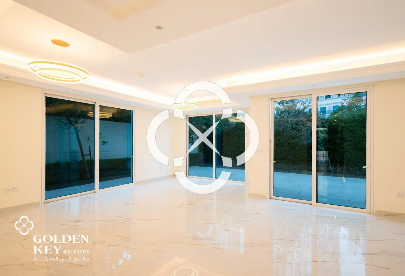 Spacious 6BR Villa | No Commission | Ready to Move