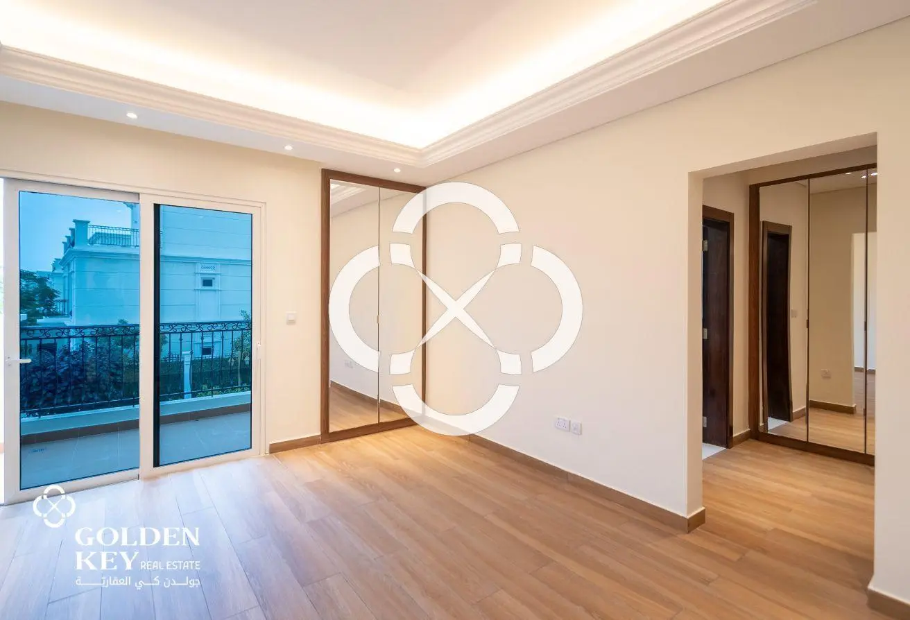 Spacious 6BR Villa | No Commission | Ready to Move