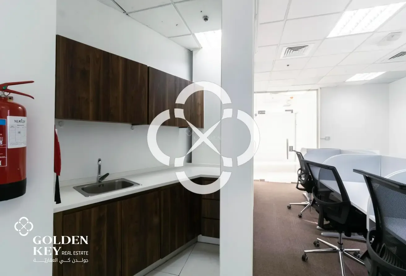 Service Charge Included | High Floor | 212sqm