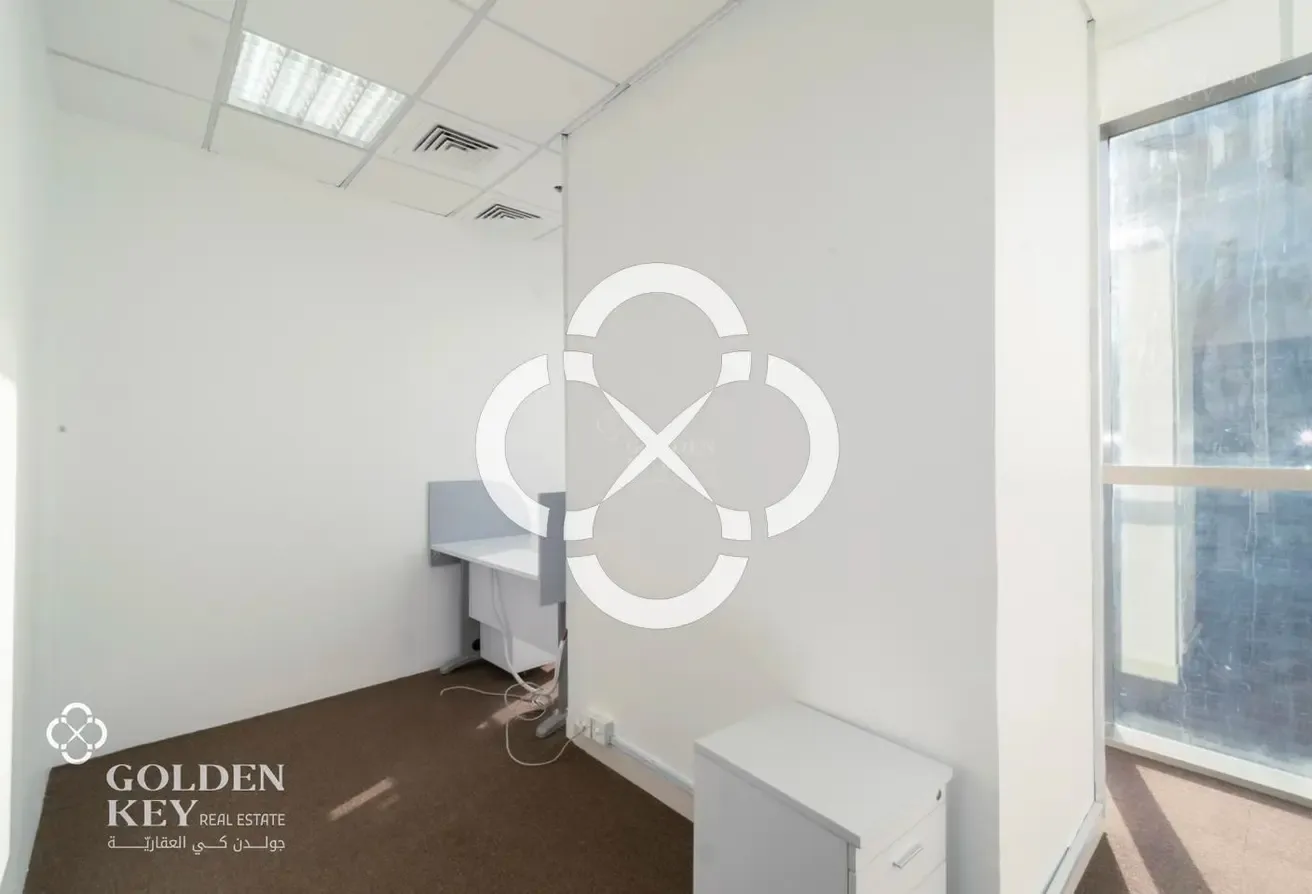 Service Charge Included | High Floor | 212sqm