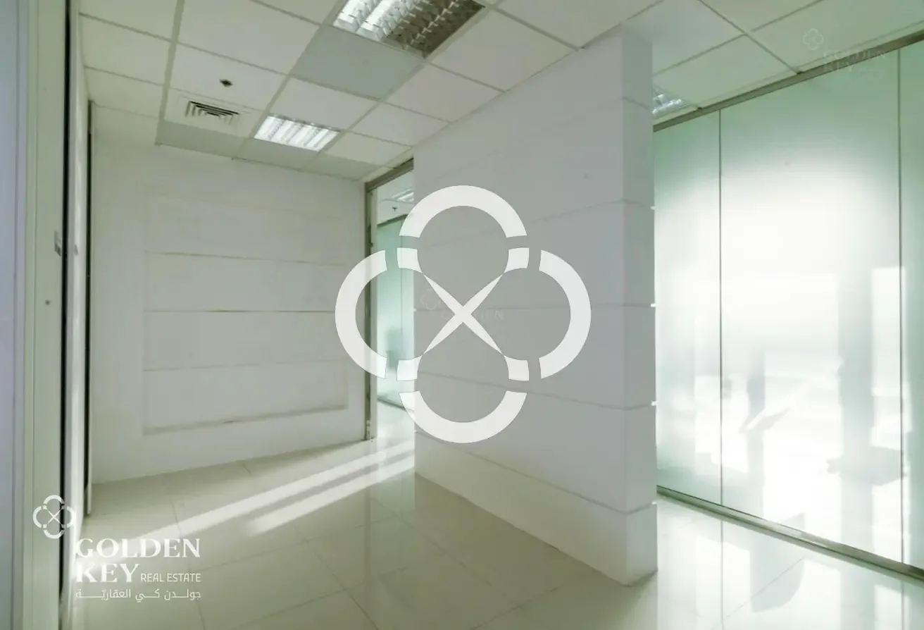 Service Charge Included | High Floor | 212sqm