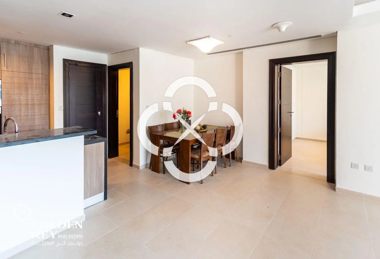 BEACH ACCESS | BILLS INCLUDED | SEMI-FURNISHED