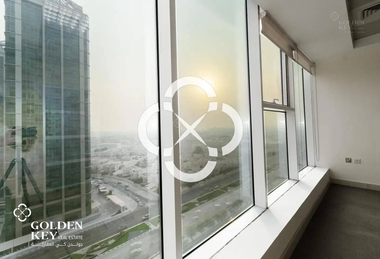 High Floor Office Space | West Bay | Premium Tower - view 3