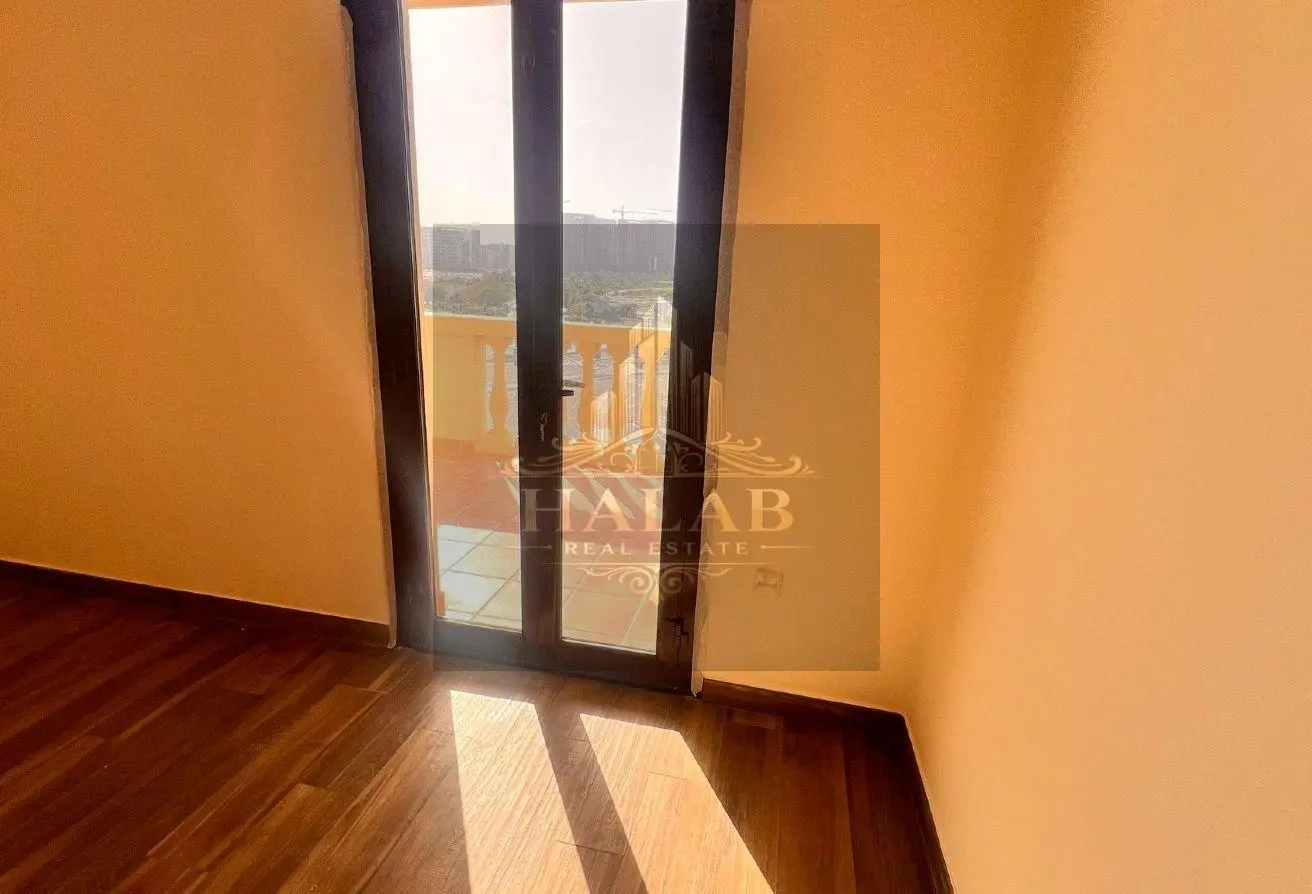 AMAZING 1 BHK IN FOX HILLS WITH BALCONY (INCLUDED)