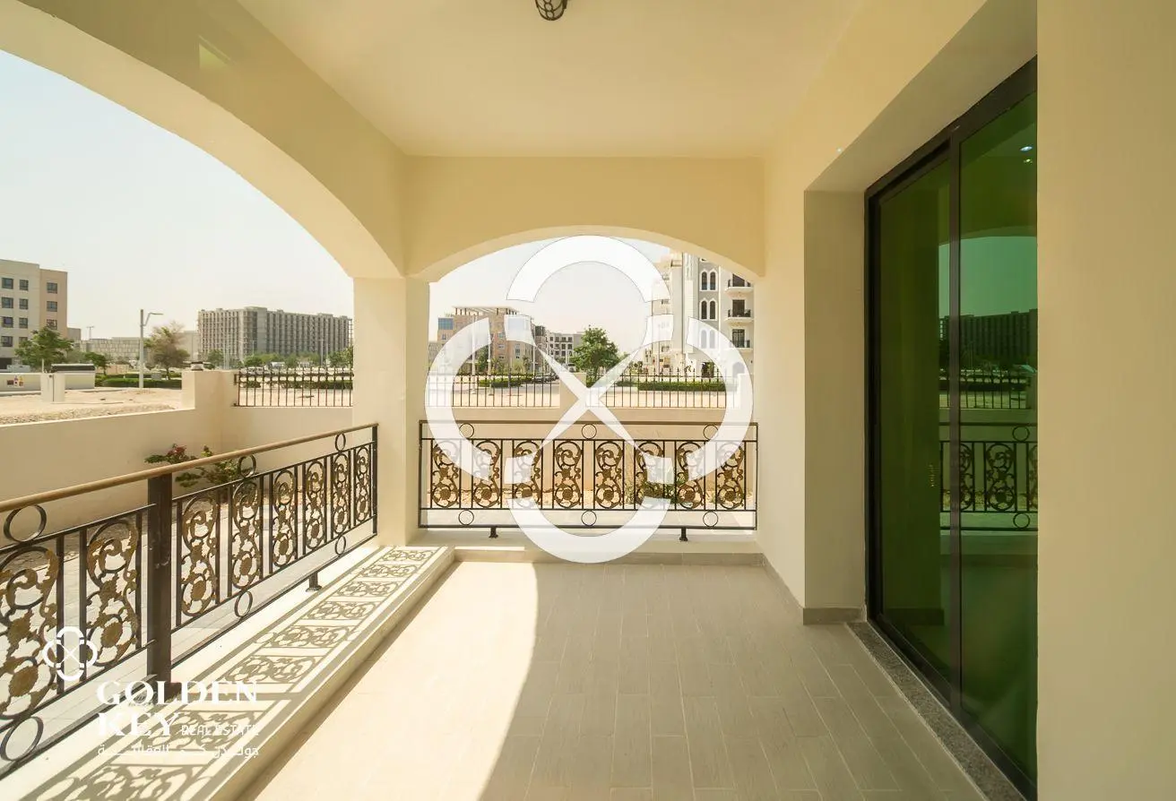 Investment Opportunity | Modern 1BR in Fox Hills