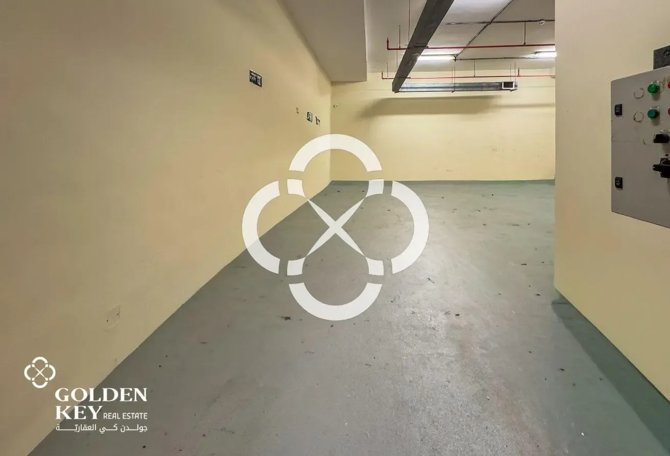 Ready Warehouse with AC for Rent | West Bay