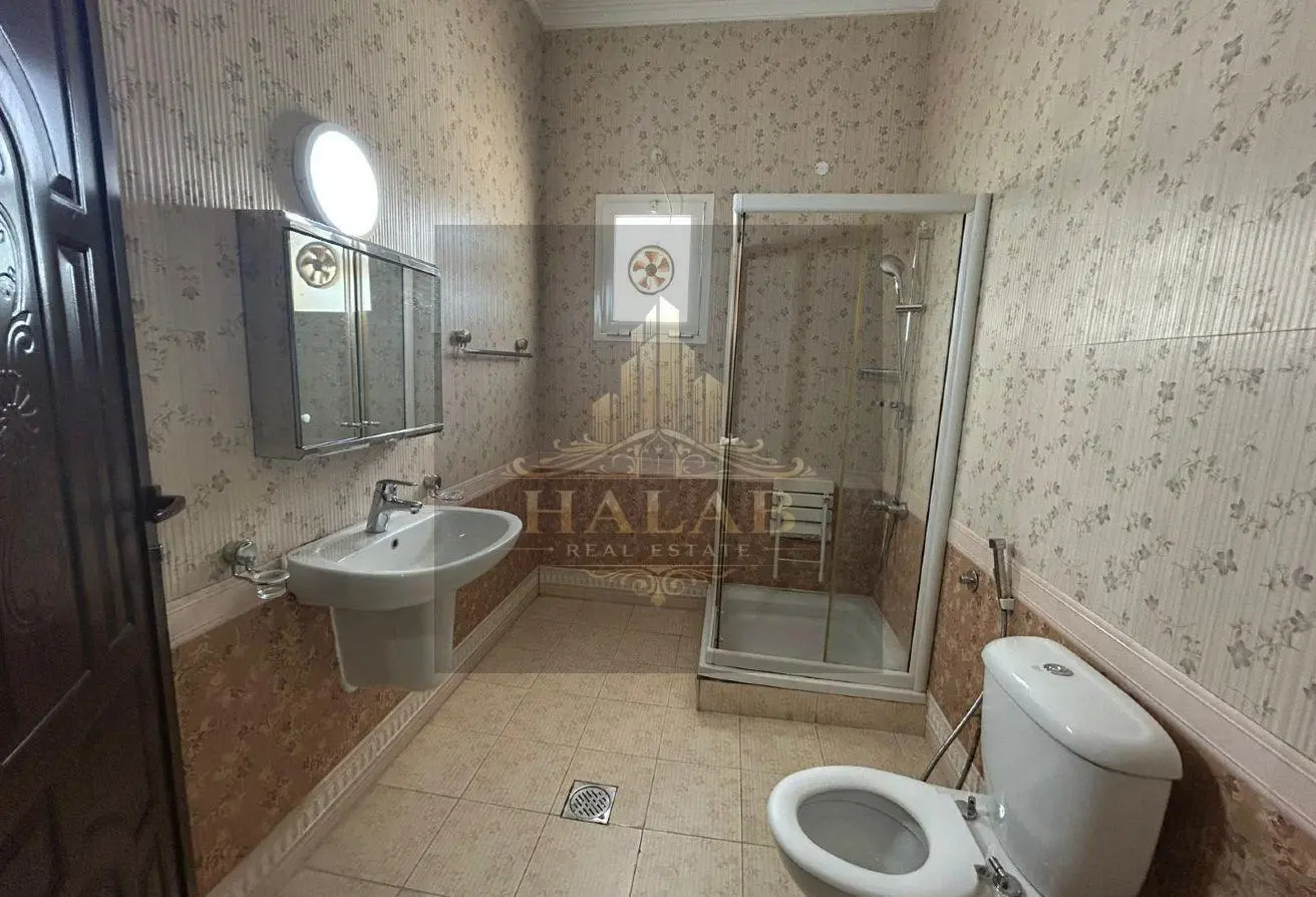 ELEGANT VILLA 6 bedrooms in MUAITHER