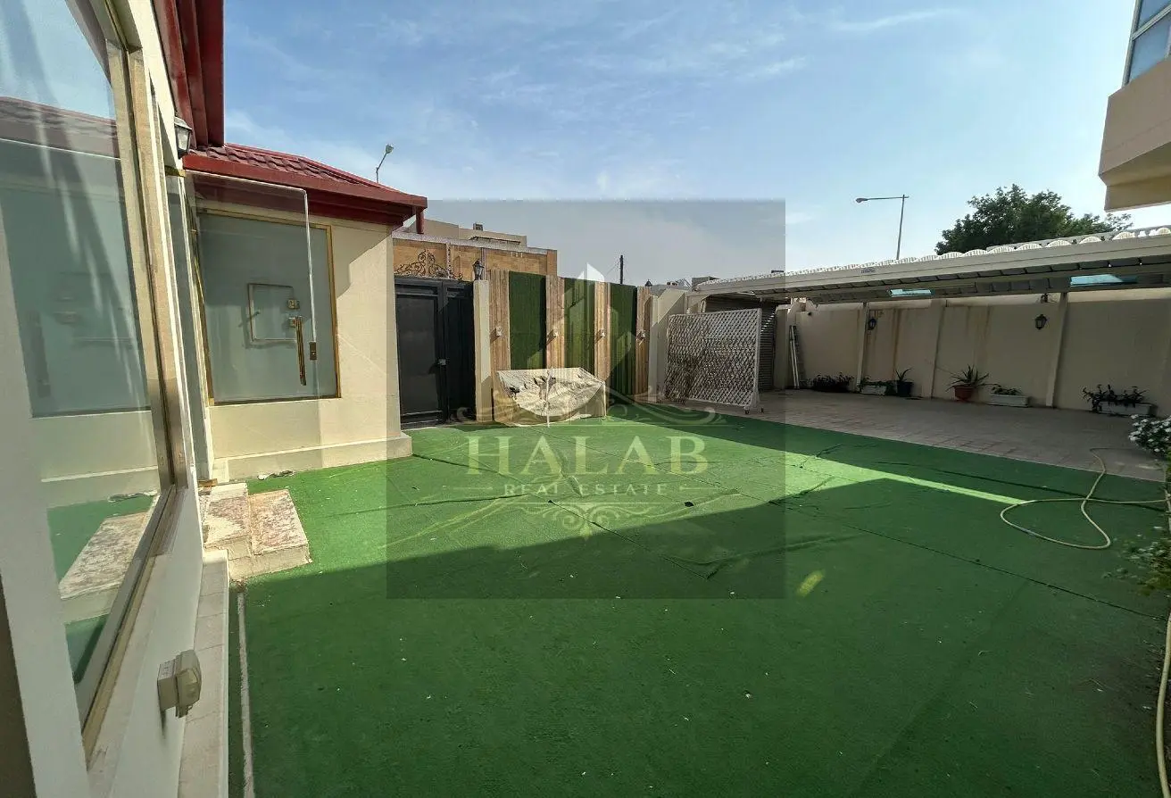 ELEGANT VILLA 6 bedrooms in MUAITHER