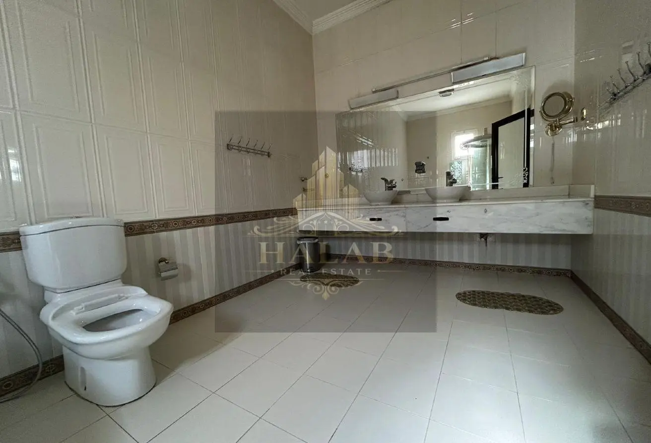 ELEGANT VILLA 6 bedrooms in MUAITHER