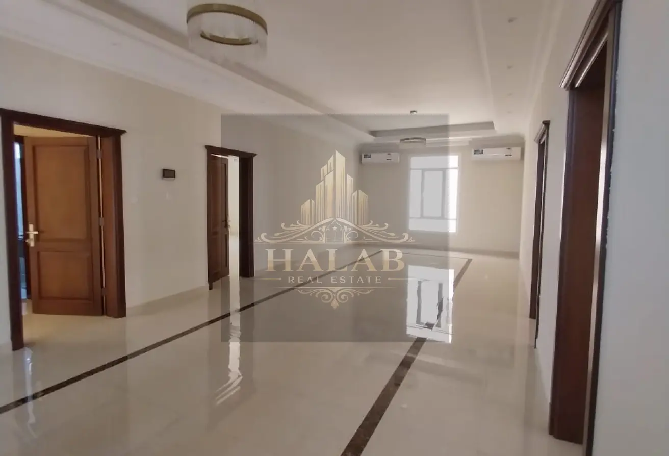 sale villa in Al Wukair New luxury independent