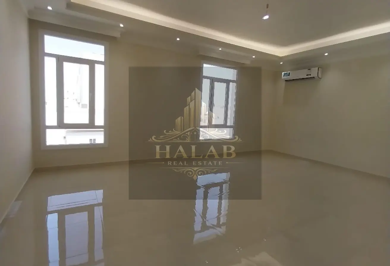 sale villa in Al Wukair New luxury independent