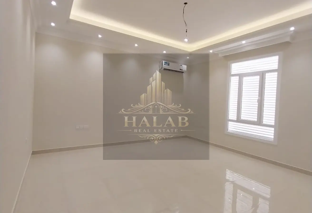 sale villa in Al Wukair New luxury independent