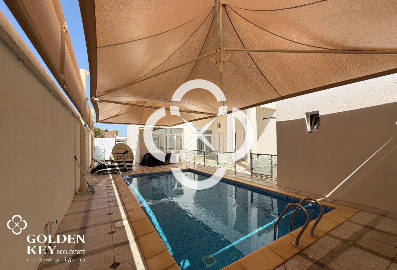 Villa w/ Private Pool 6 BR and Garden in Al Ruwais