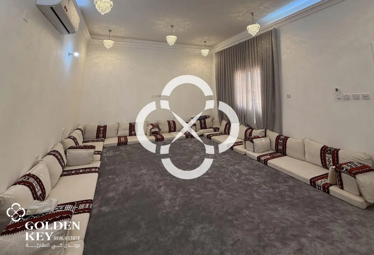 Villa w/ Private Pool 6 BR and Garden in Al Ruwais