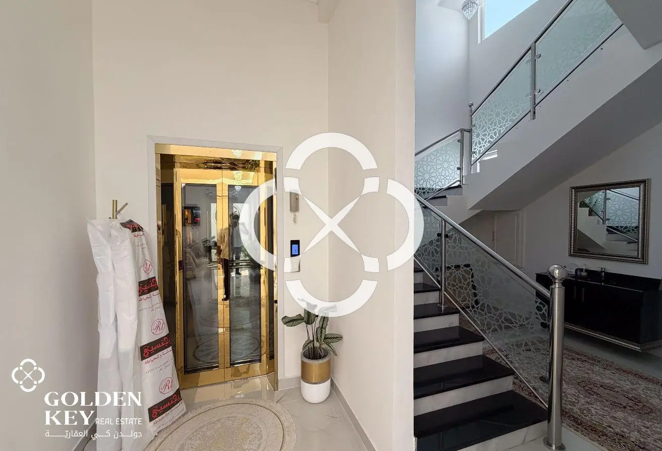 Villa w/ Private Pool 6 BR and Garden in Al Ruwais