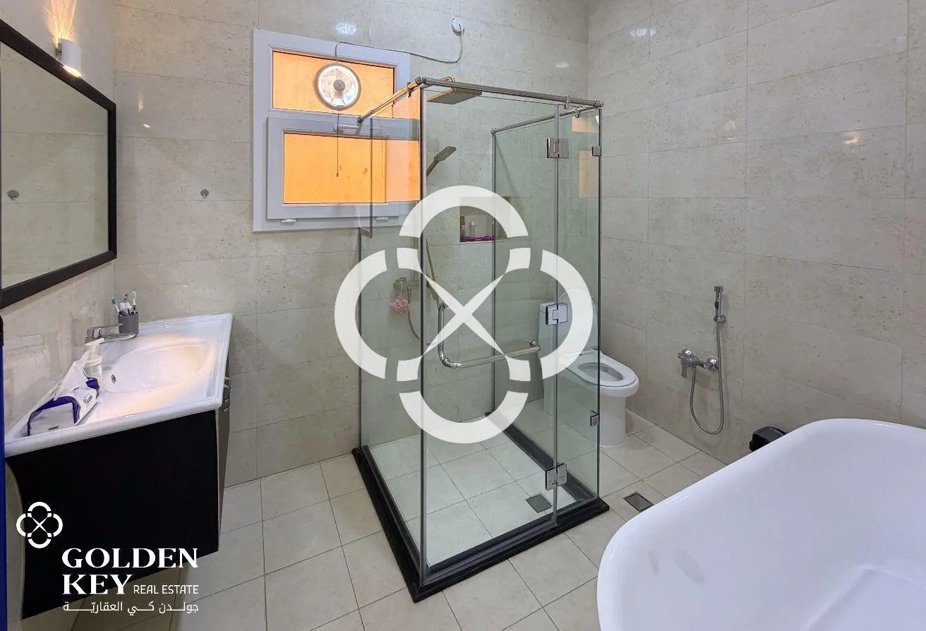 Villa w/ Private Pool 6 BR and Garden in Al Ruwais